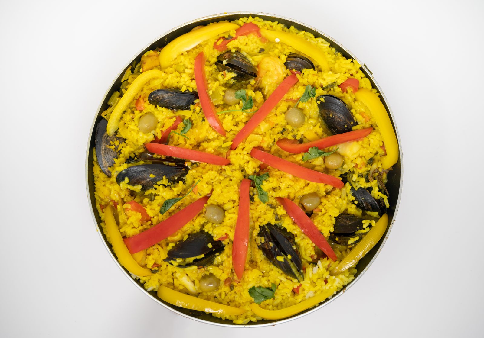 A pan of seafood paella